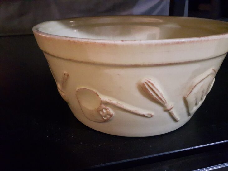 Bowl picture on the About page of Favorite Ceramic Bowls